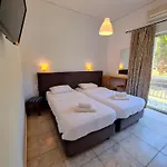 Glyfa Hotel 2*