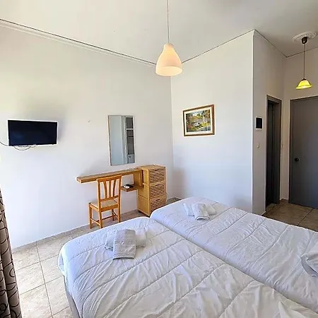 Hotel Glyfa Vartholomio