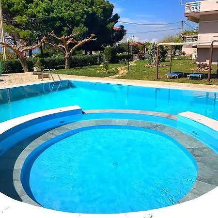 Glyfa Hotel 2*